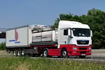 MAN 18.440 mit Sonderaufbau der  Badenhop Fleisch  auf der A61 bei Heimerzheim - 24.06.2010