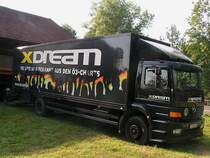 MB dient fr den Technischen Support der bekannten Gruppe  XDREAM , und steht kurz vor Konzertbeginn bei einer Location in Hohenzell;100703