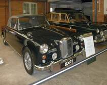 1961 Alvis TD21 Drop Head Coupe.

Dieses Fahrzeug wurde speziell fr den Herzog von Edinburgh angefertigt. Es hat eine grere Scheibe, hhere Dachlinie, und ein elektrisch faltbares Verdeck.