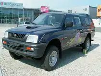 Mitshubishi_L200 steht noch eine Woche nach dem Versteigerungstermin am Messeglnde in Ried i.I.;100703