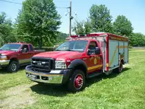 Zur Saisonerffnung der East Broad Top Railroad 2009 machte auch die lokale Feuerwehr von Orbisonia und Rockhill Furnace eine kleine Ausstellung. Besuchenswert ist auch das Rockhill Trolley Museum.
