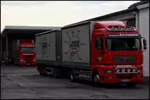 MAN TGA 18.400XLX und im Hintergrund MAN TGX 18.400XLX der Spedition WUNDERER.