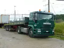 IVECO 400 Sattelschlepper abgestellt in Biel am 19.06.2010