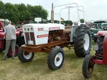 David Brown 1200 ausgestellt anl. Oldtimer- und Traktorenausstellung der Oldtimerfreunde Ufhausen am 04.07.2010 in Eiterfeld-Ufhausen 