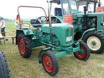 Kramer KL 14 der Traktorenfreunde Pferdsdorf ausgestellt anl. Oldtimer- und Traktorenausstellung der Oldtimerfreunde Ufhausen am 04.07.2010 in Eiterfeld-Ufhausen 