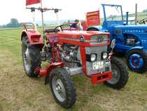 MF 130 der Traktorenfreunde Pferdsdorf ausgestellt anl. Oldtimer- und Traktorenausstellung der Oldtimerfreunde Ufhausen am 04.07.2010 in Eiterfeld-Ufhausen 