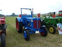 Hanomag R 35 der Traktorenfreunde Pferdsdorf ausgestellt anl. Oldtimer- und Traktorenausstellung der Oldtimerfreunde Ufhausen am 04.07.2010 in Eiterfeld-Ufhausen 