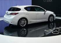 Ein Vollhybrid ist der Lexus CT200h, der auf dem Genfer Autosalon 2010 Weltpremiere hatte.