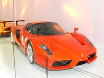 Ferrari Enzo auf der Essen Motorshow.