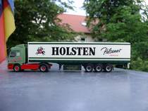 modell von herpa von der spedi wandt
mercedes actors sattelzug mit holsten reklame