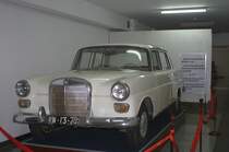 MB 190 im Reunification Palace von Si Gn, heute Ho-Chi-Minh-City  genannt, aufgenommen am 23.Mai 2008. Dieser Wagen wurde vom damaligen Prsidenten Nguyen Van Thieu benutzt, und ist nur einer seiner Fahrzeuge.