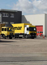 MAN und Mercedes ACTROS beim ben mit Anhngern auf dem Betriebshof am Donnerstag den 15.7.2010