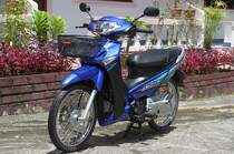 Meine 125ccm, 1Zyl.-4Takt Honda WAVE S (in Europa unter dem Namen INNOVA bekannt) am 30.Mai 2009 in Patong.