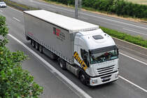Iveco Stralis 450  Hertz  auf der A61 bei Weilerswist - 06.07.2010