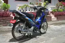 Meine 125ccm, 1Zyl.-4Takt Honda WAVE S (in Europa unter dem Namen INNOVA bekannt) am 30.Mai 2009 in Patong.