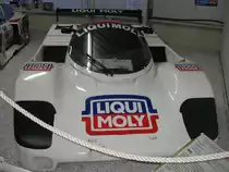 Ein alter Renn-Wagen mit Liqui Moly Werbung im Technikmuseum Sinsheim.