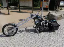Harley Davidson, gesehen am Parkplatz auf dem Hexentanzplatz in Thale im Harz