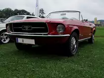 MUSTANG, Bj.1967 nimmt an einer Oldtimerveranstaltung teil;100718