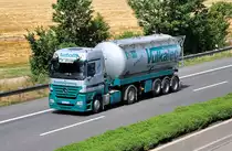 MB Actros  Vulcatec Dachbegr�nung  auf der A61 bei Weilerswist - 15.07.2010