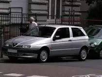 Alfa-Romeo 145. Aufnahmedatum: Juli 2010.