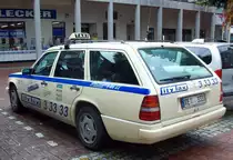 MERCEDES BENZ E-Klasse W124 T-Modell als Taxi in Herten am 29/07/2010