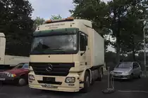 Mercedes Actros, mit Sonderaufbau in Lehrte/Sch�tzenplatz am 27.07.2010.