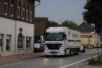 Mercedes Actros Sattelzug am 27.07.2010 in Lehrte/Ahltner Strae.
