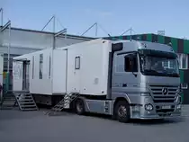 ACTROS1855 von SKY anl�sslich des O�-Derby in Ried i.I. zu Gast;100731