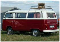 Heckansicht eines VW T2 mit groen Heckleuchten beim VW Treffen in Hosingen am 24.07.2010.