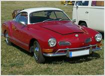 Ein sehr schner VW Karmann Ghia beim VW Treffen in Hosingen am 24.07.2010.