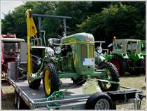 Bautz AS 120, 14 PS, BJ 1959, steht auf einem Hnger bei der Oldtimeraustellung in Prm. 01.08.2010