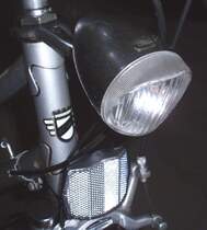 Fahrrad Beleuchtung (LUX ?)Klassiker mit separatem Reflektor 02/08/2010