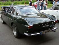 Volvo 1800S. 1963-1972. Der 1800 wurde schon 1961 vorgestellt. Bis 1963 wurde er bei Jensen Motors in West Bromwich/GB montiert. Danach im Volvo Stammwerk Lundby. Seit dem tragen die Fahrzeuge die Bezeichnung S hinter der 1800 (fr Schweden). Es liefen insgesamt 39.407 1800´er vom Band.
Oldtimertreffen Kokerei Zollverein.