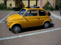 Fiat 500,
der italienische Kleinwagen wurde von 1957-75 gebaut,
Aug.2010