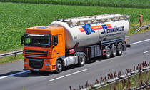 DAF XF 105.460 Tanksattel,  Steinkhler , auf der A61 bei Rheinbach - 20.07.2010