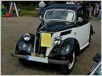 Ford Eifel, BJ 1938, 1157 ccm, 34 PS, max 90 Km/h, aufgenommen beim Oldtimertreffen in Pr�m am 01.08.2010.