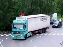 ACTROS1840, auf feuchter Stra�e unterwegs;100806