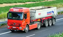 MB Actros 1846 Kipper  Kraft Transporte  auf der A61 bei Heimerzheim - 28.07.2010