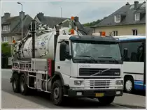 Diesen Volvo FM 12 mit Sonderaufbau zur Kanalreinigung habe ich am 04.08.2010 fotografiert.