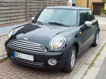 NEW Mini Cooper in BLACK :-) abgestellt in Herten 31/07/2010