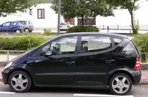 Mercedes-Benz A-Klasse Seitenansicht. Foto: Juli 2010.