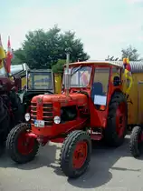 Volvo BM350,
Baujahr 1967, Dieselmotor mit 3780ccm und 56PS,
Traktorentreff Holzhausen Juli 2010