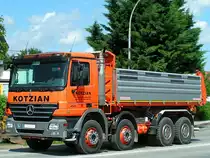 ACTROS 4141 steuert Richtung Firmenzentrale;100809