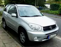 TOYOTA RAV4 in herten geparkt 09/08/2010