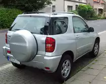 TOYOTA RAV4 in silber m&acute;ic. Herten 09/08/2010