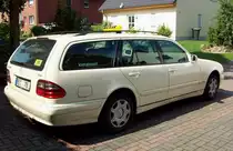 MERCEDES E 220 CDI W210 T-Modell klimatisierte Taxe 10/08/2010