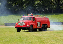 Tanklschfahrzeug TLF 32 auf Tatra 148, FFW Schmannewitz, Baujahr 1975. Der Aufbau kam damals schon von Rosenbauer.