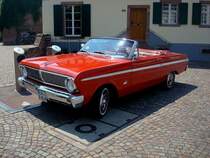 Ford Falcon,
von dem Modell wurden nur 6191 Stck gebaut, davon wenige nach Europa geliefert, Baujahr 1965, 3300ccm, 120PS,
Oldtimertreffen Gundelfingen/Brsg., Juni 2010