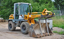 Liebherr 507 auf einer Baustelle am Bahnhof Odendorf - 13.08.2010