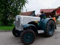 HANOMAG-R45(45PS) Bj.1954 folgt den Anweisungen der Feuerwehr;100808